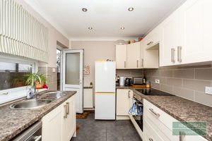 Photo 5- click for photo gallery